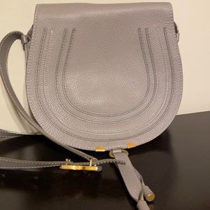 Chloe Medium Marcie Crossbody Saddle Bag Cashmere Gray